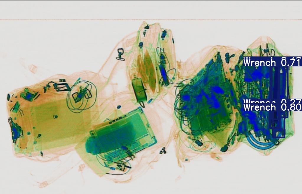 Detection preview by Segmentation_v8_large_300_train_300