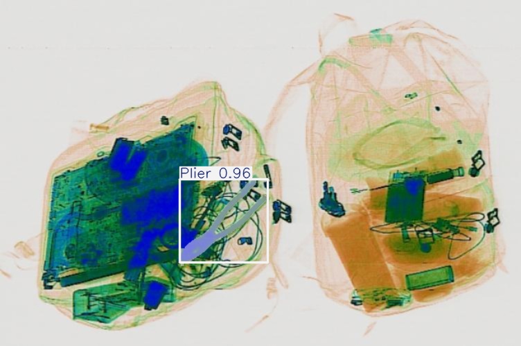 Detection preview by Segmentation_v8_large_300_train_300