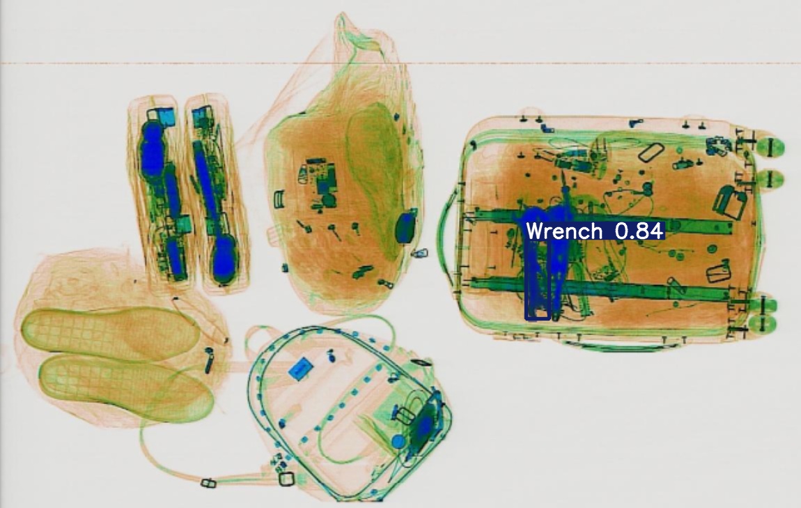 Detection preview by Segmentation_v8_large_300_train_300