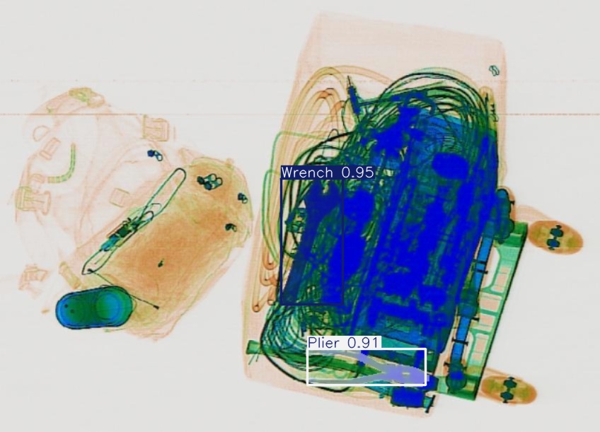 Detection preview by Segmentation_v8_large_300_train_300