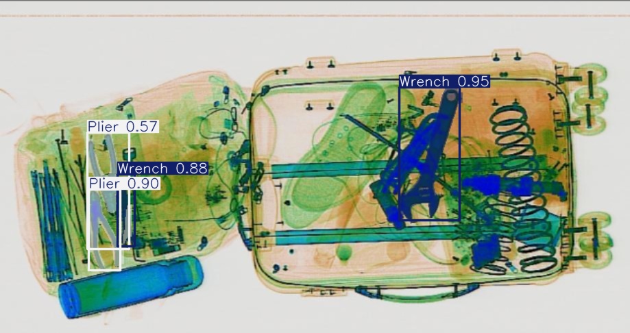 Detection preview by Segmentation_v8_large_300_train_300
