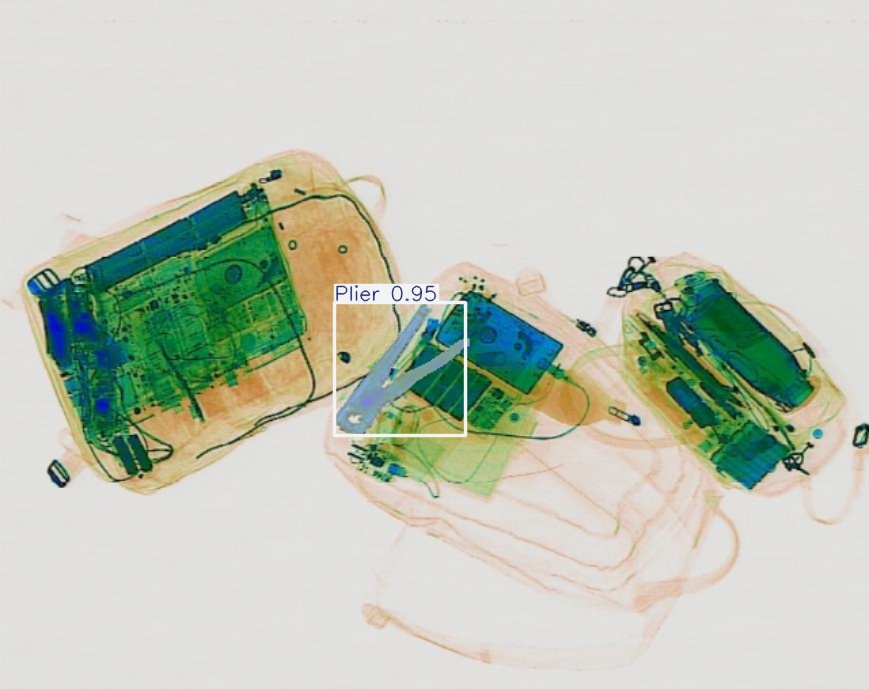 Detection preview by Segmentation_v8_large_300_train_300