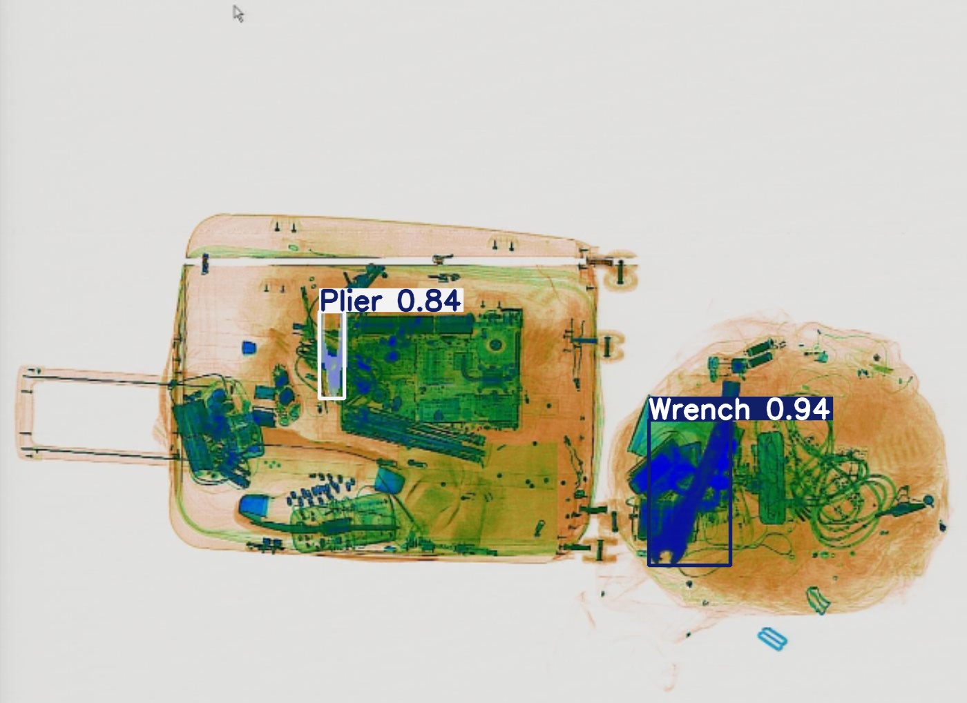 Detection preview by Segmentation_v8_large_300_train_300