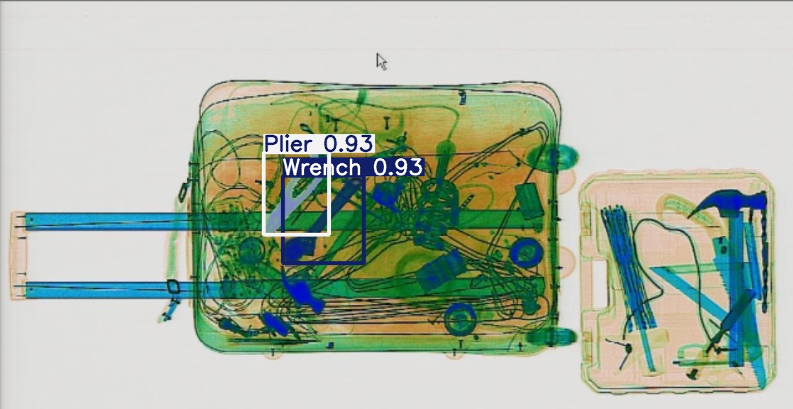 Detection preview by Segmentation_v8_large_300_train_300