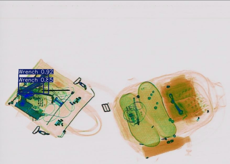 Detection preview by Segmentation_v8_large_300_train_300