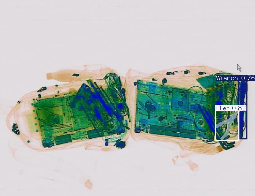 Detection preview by Segmentation_v8_large_300_train_300