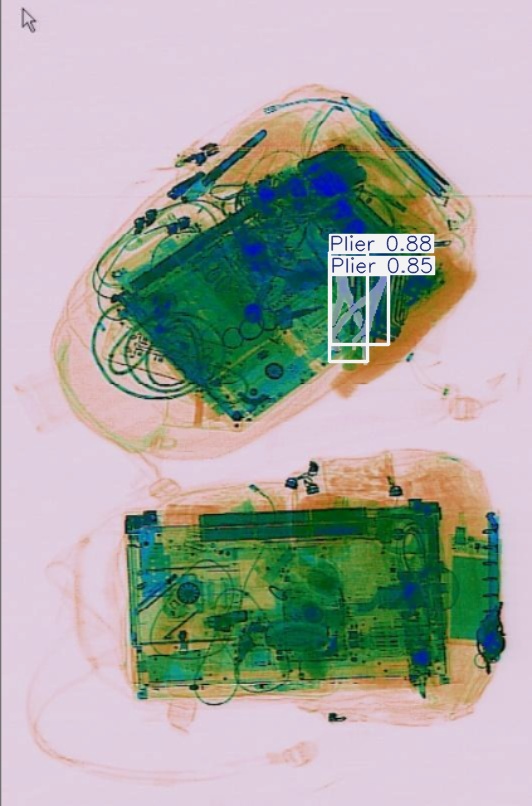 Detection preview by Segmentation_v8_large_300_train_300
