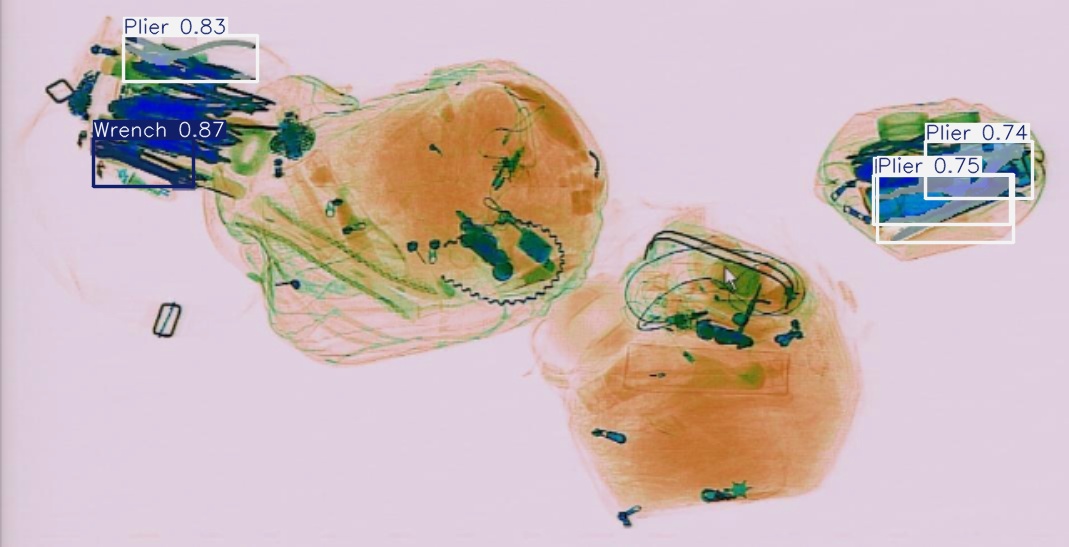 Detection preview by Segmentation_v8_large_300_train_300