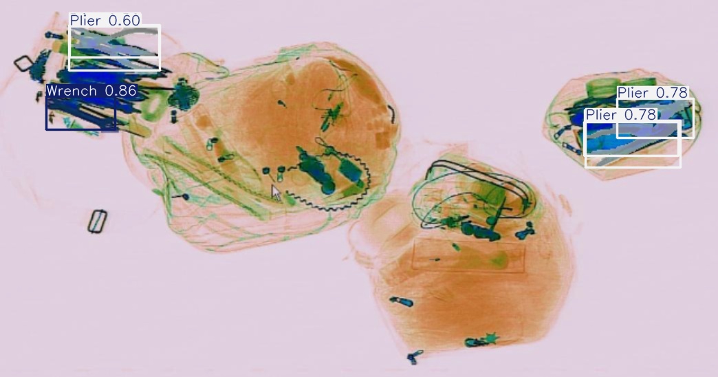 Detection preview by Segmentation_v8_large_300_train_300