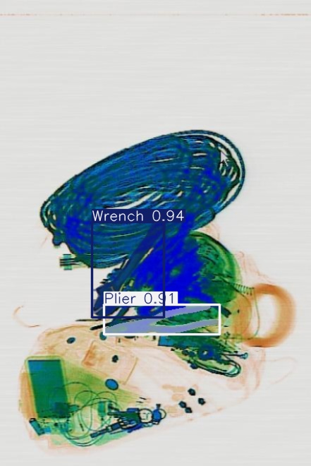 Detection preview by Segmentation_v8_large_300_train_300