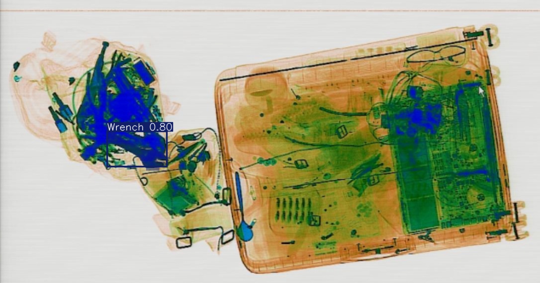 Detection preview by Segmentation_v8_large_300_train_300