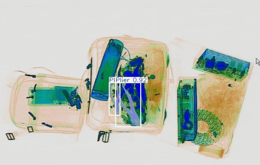 Detection preview by Segmentation_v8_large_300_train_300