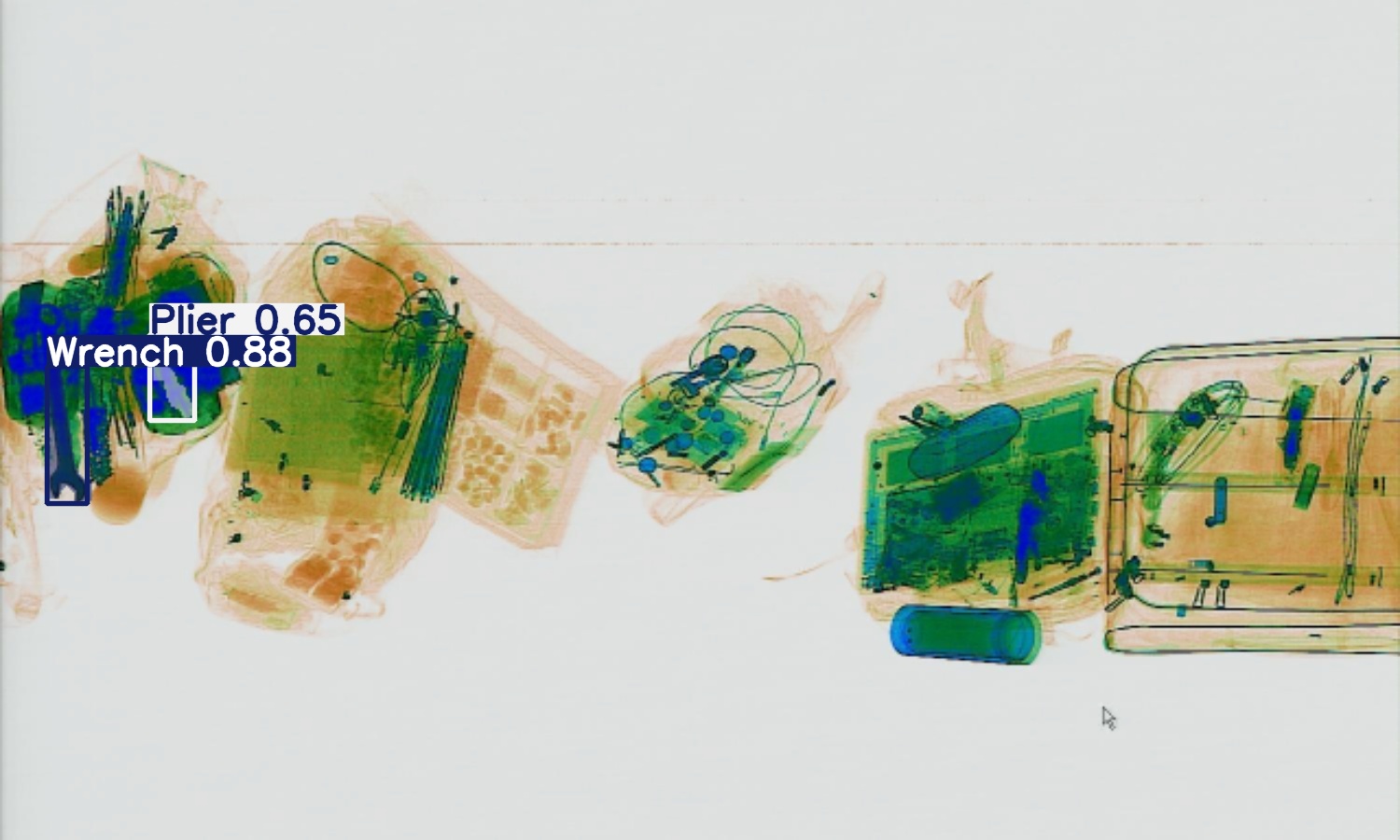 Detection preview by Segmentation_v8_large_300_train_300