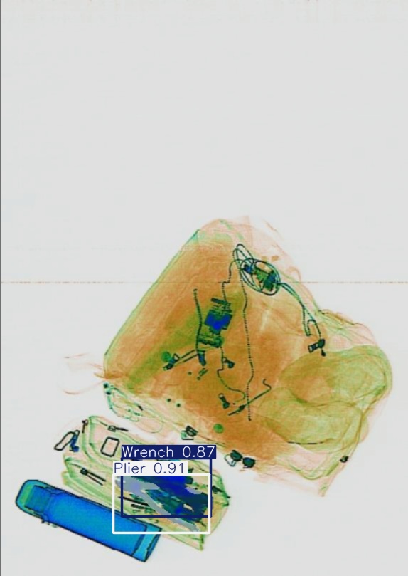 Detection preview by Segmentation_v8_large_300_train_300