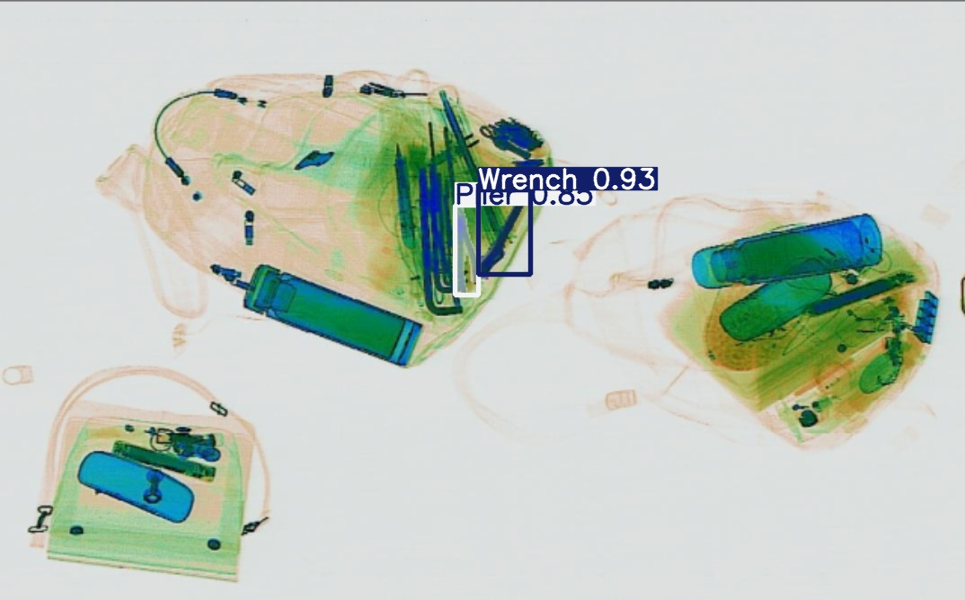 Detection preview by Segmentation_v8_large_300_train_300