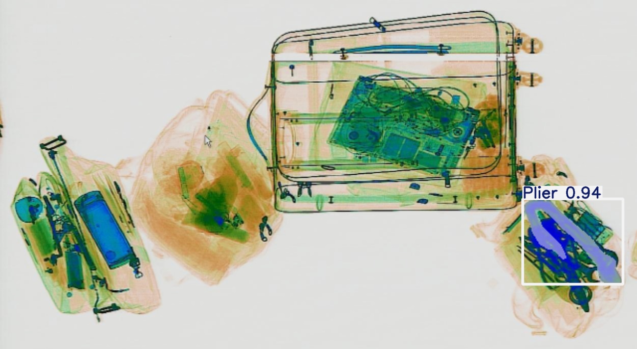 Detection preview by Segmentation_v8_large_300_train_300