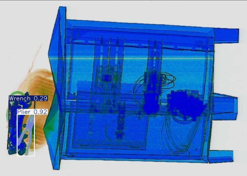 Detection preview by Segmentation_v8_large_300_train_300