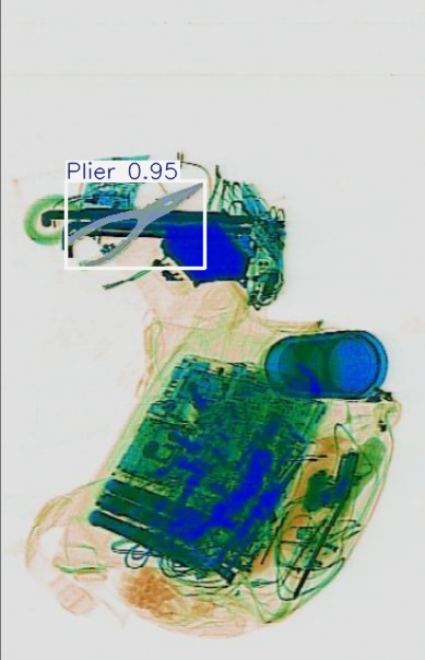 Detection preview by Segmentation_v8_large_300_train_300