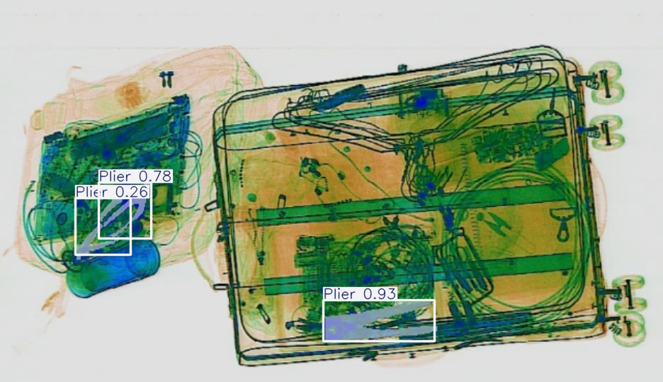 Detection preview by Segmentation_v8_large_300_train_300