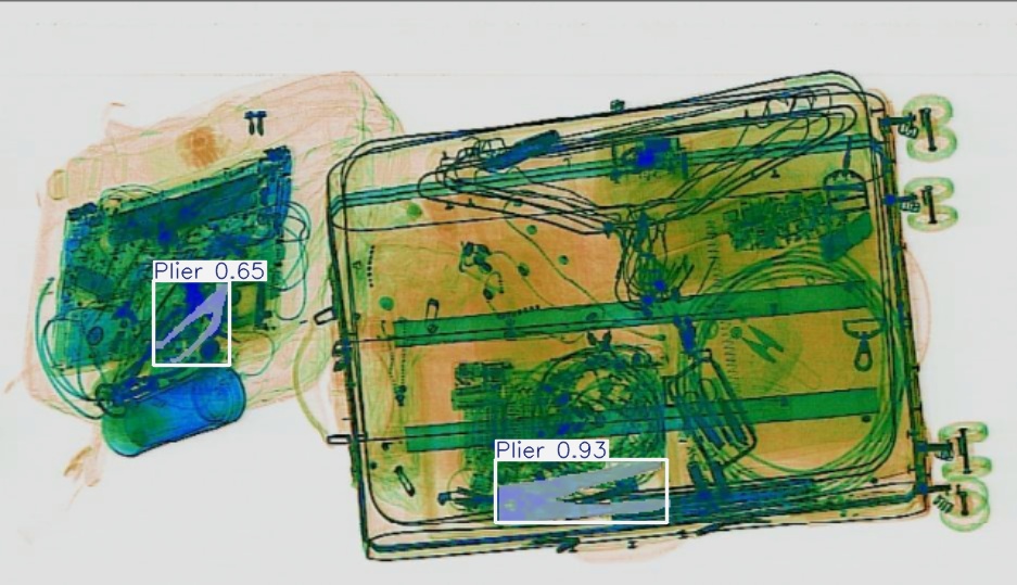 Detection preview by Segmentation_v8_large_300_train_300