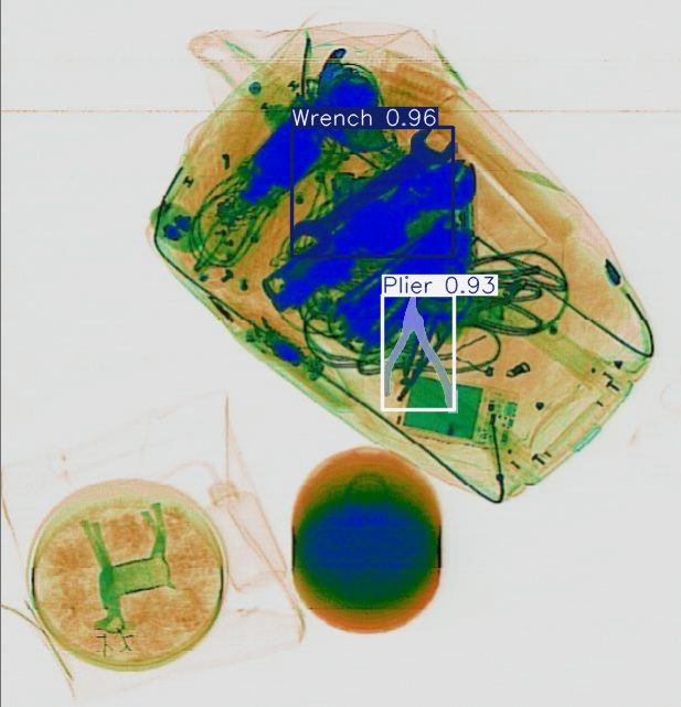 Detection preview by Segmentation_v8_large_300_train_300