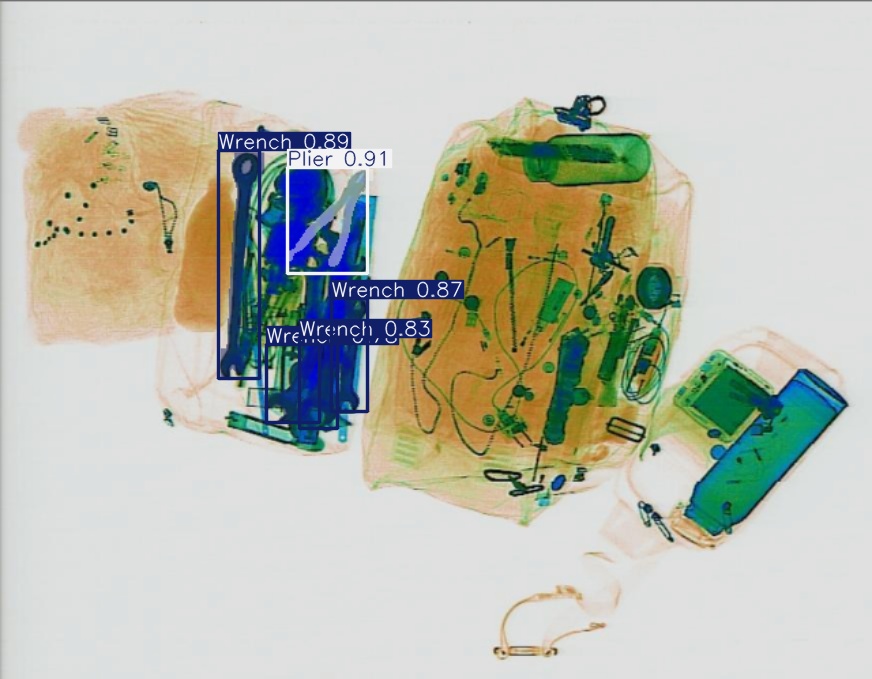 Detection preview by Segmentation_v8_large_300_train_300
