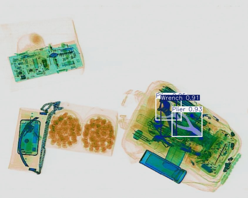 Detection preview by Segmentation_v8_large_300_train_300