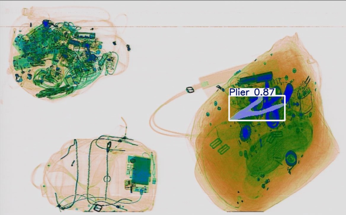 Detection preview by Segmentation_v8_large_300_train_300