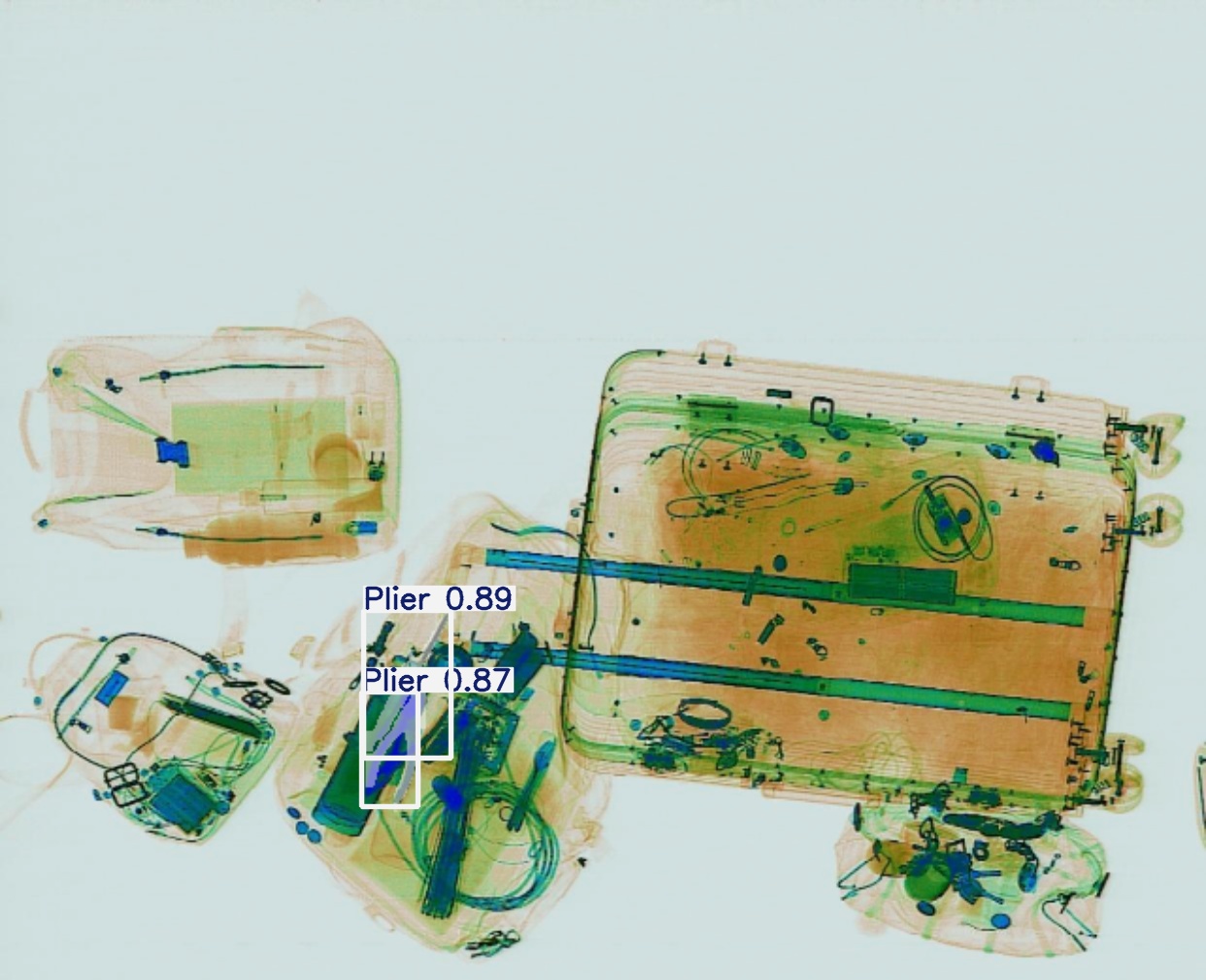 Detection preview by Segmentation_v8_large_300_train_300