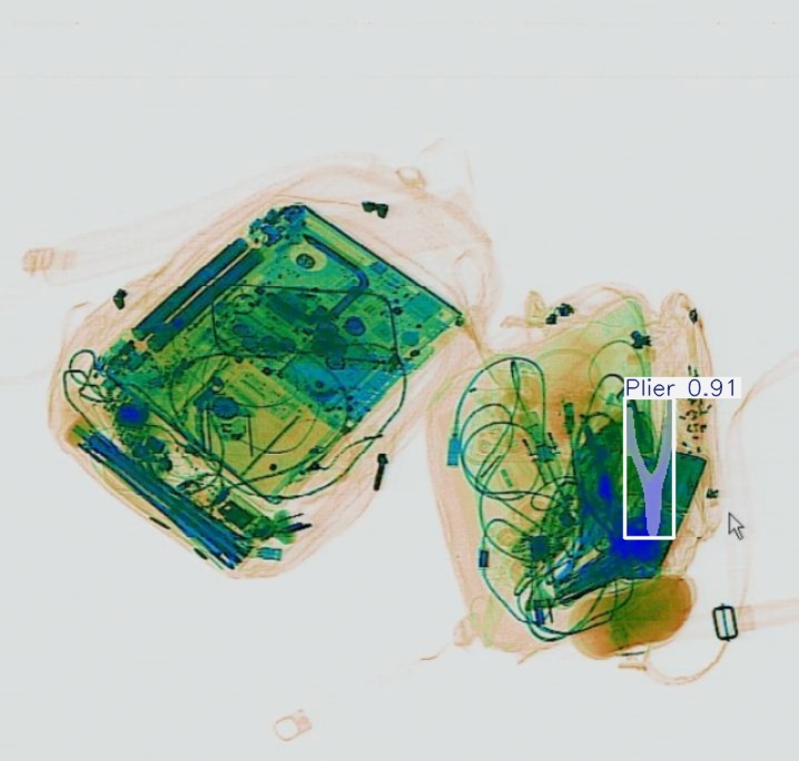 Detection preview by Segmentation_v8_large_300_train_300