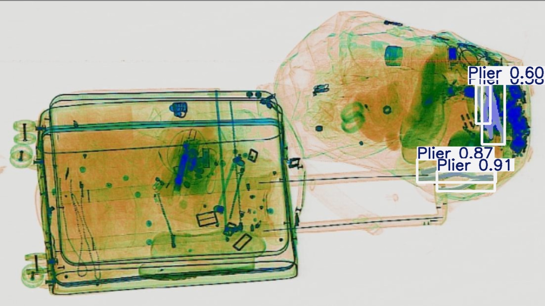 Detection preview by Segmentation_v8_large_300_train_300