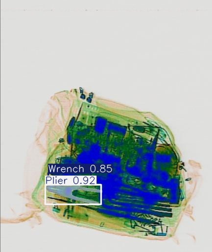 Detection preview by Segmentation_v8_large_300_train_300