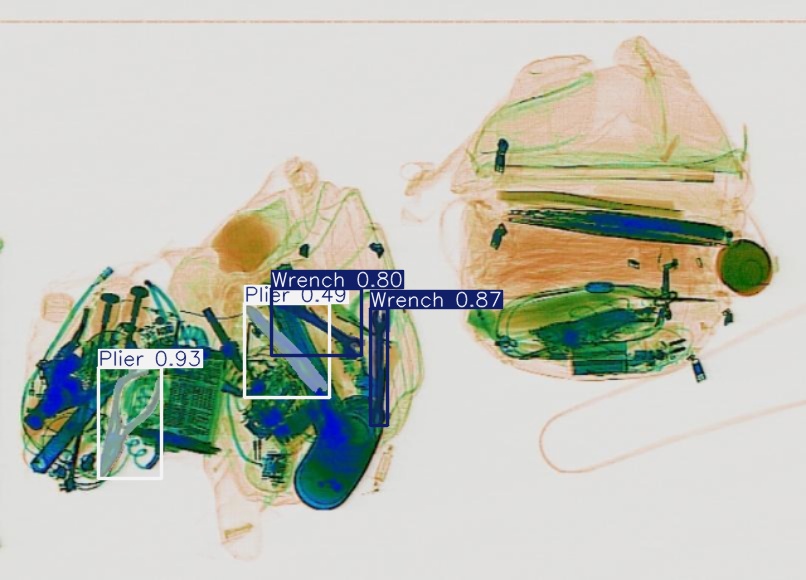 Detection preview by Segmentation_v8_large_300_train_300