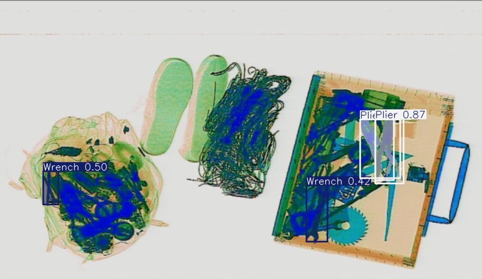 Detection preview by Segmentation_v8_large_300_train_300