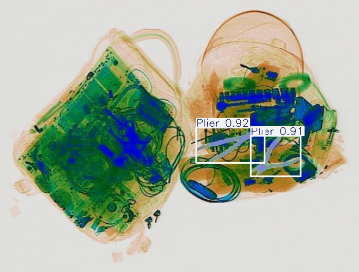 Detection preview by Segmentation_v8_large_300_train_300