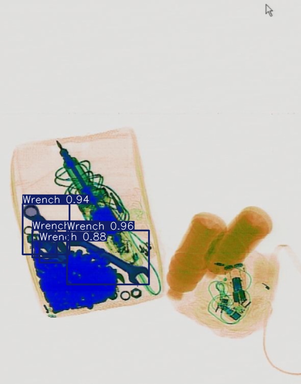 Detection preview by Segmentation_v8_large_300_train_300