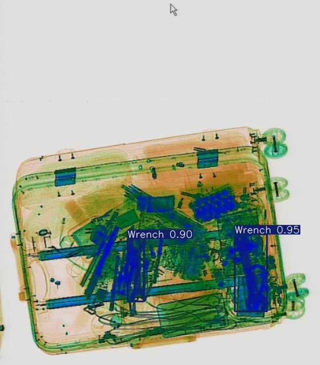 Detection preview by Segmentation_v8_large_300_train_300