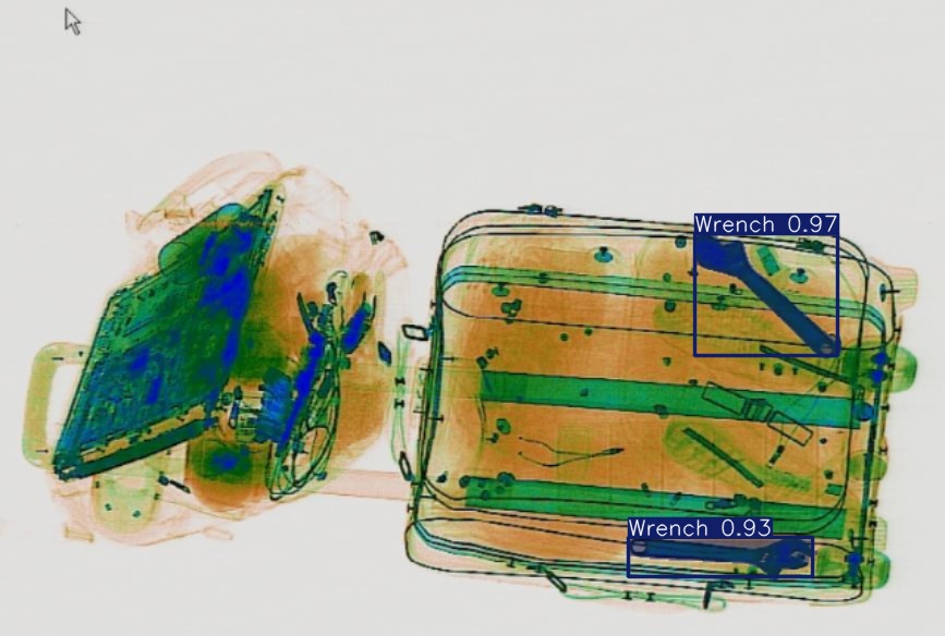 Detection preview by Segmentation_v8_large_300_train_300