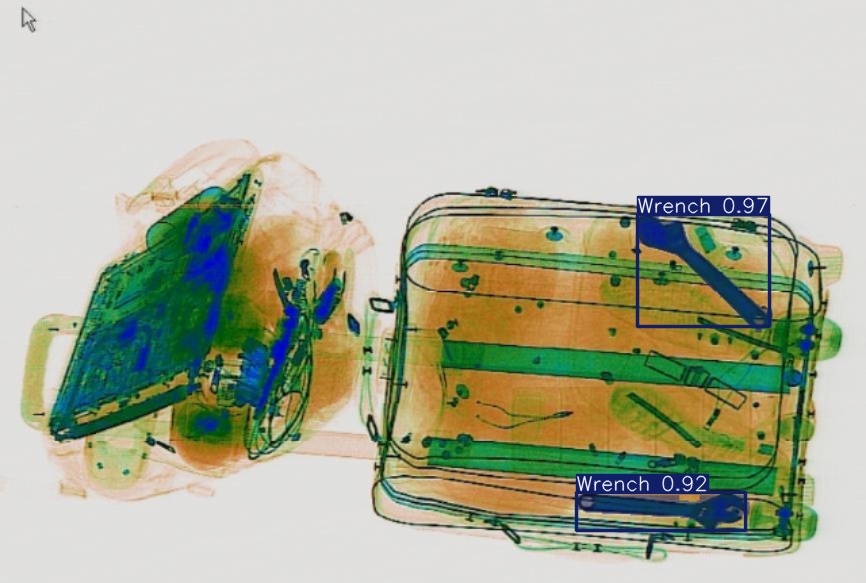 Detection preview by Segmentation_v8_large_300_train_300