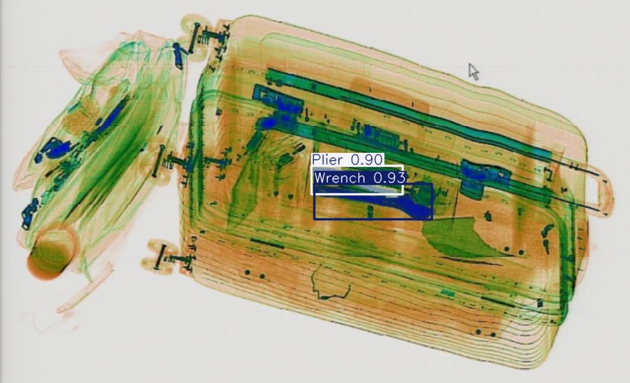 Detection preview by Segmentation_v8_large_300_train_300