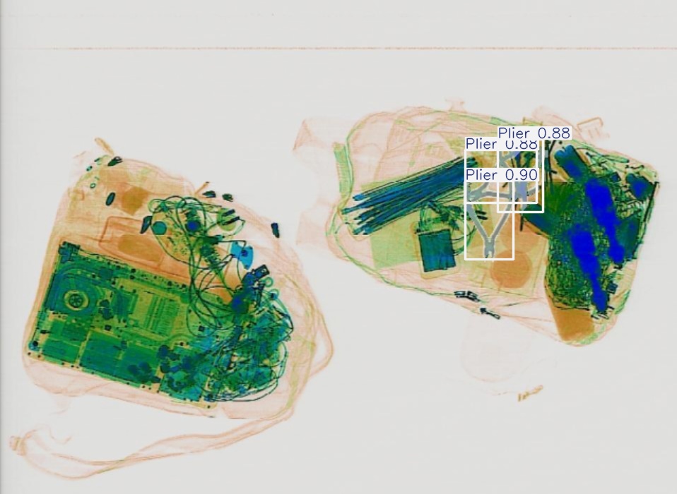Detection preview by Segmentation_v8_large_300_train_300