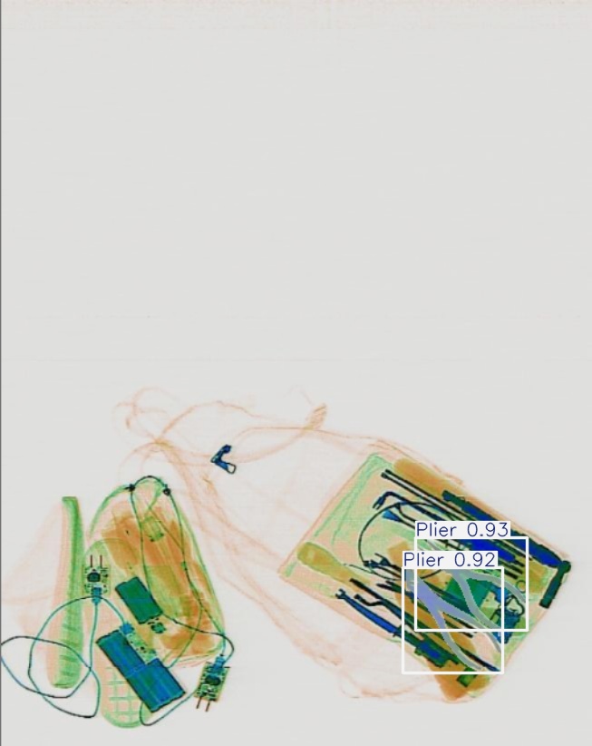 Detection preview by Segmentation_v8_large_300_train_300