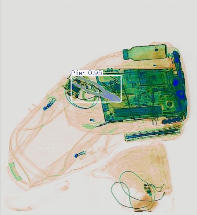 Detection preview by Segmentation_v8_large_300_train_300