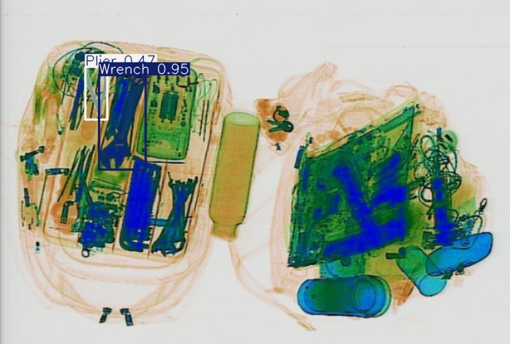 Detection preview by Segmentation_v8_large_300_train_300