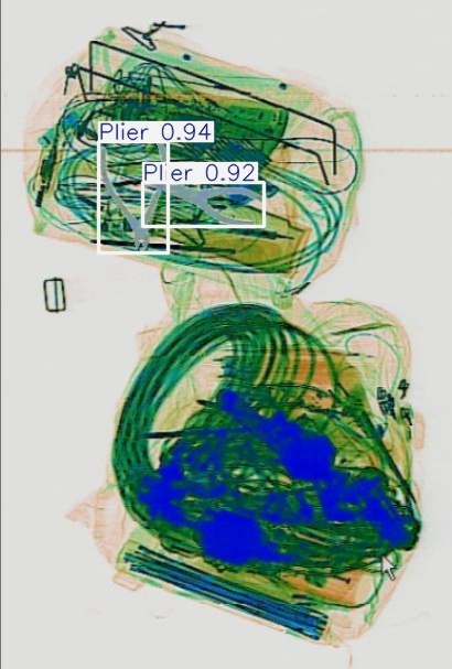 Detection preview by Segmentation_v8_large_300_train_300