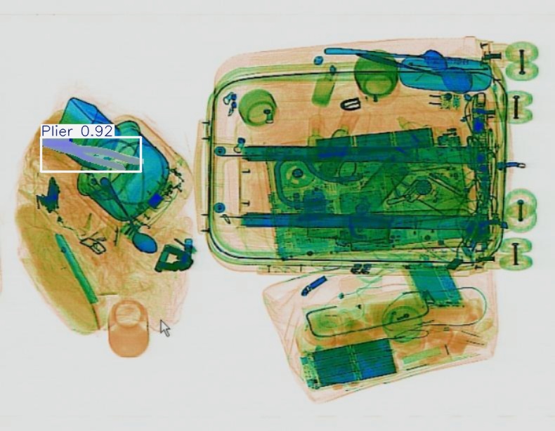 Detection preview by Segmentation_v8_large_300_train_300