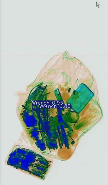 Detection preview by Segmentation_v8_large_300_train_300