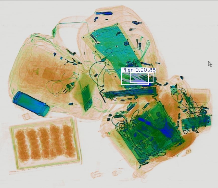 Detection preview by Segmentation_v8_large_300_train_300