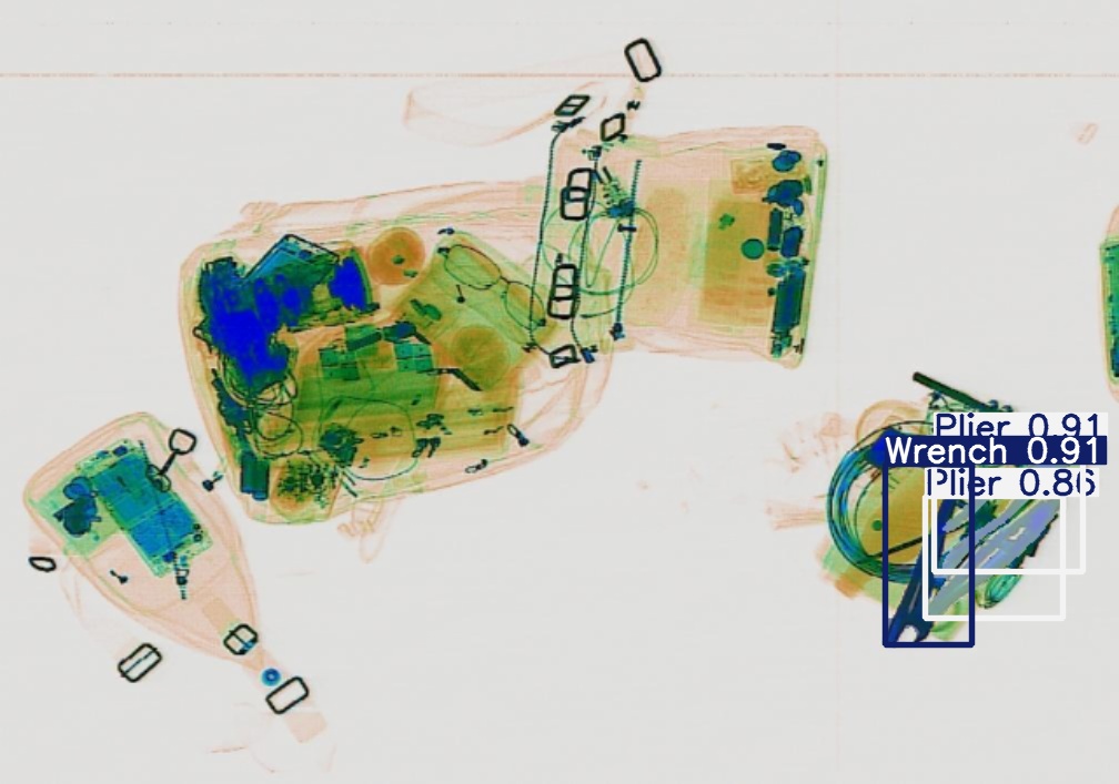 Detection preview by Segmentation_v8_large_300_train_300