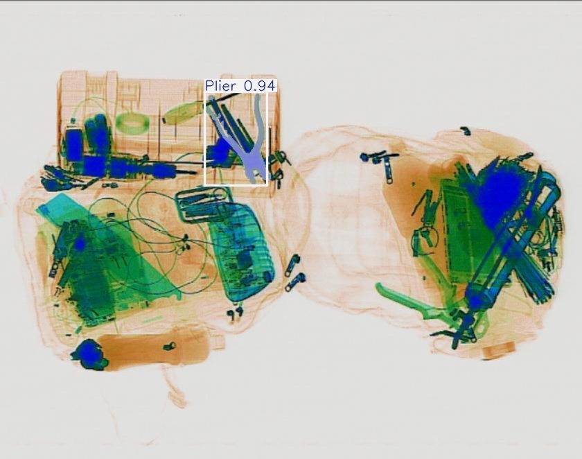 Detection preview by Segmentation_v8_large_300_train_300